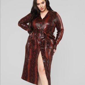 Snake print dress / coat